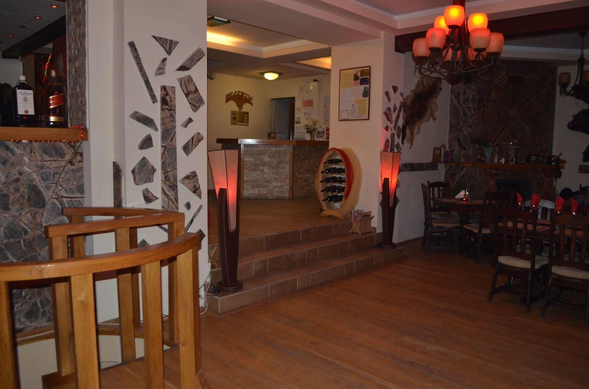 Magic Club Buşteni Exterior foto